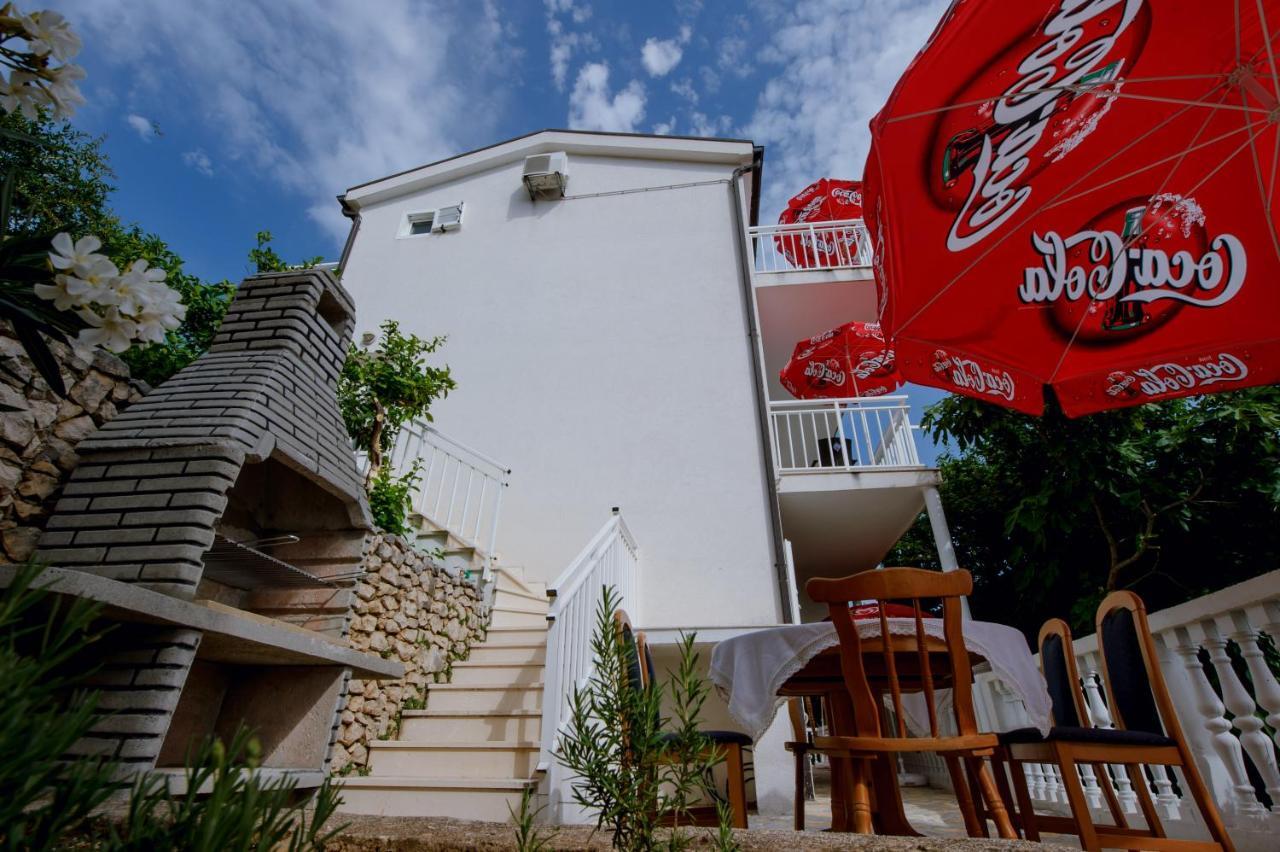 Pension Maric Rooms Brist Buitenkant foto