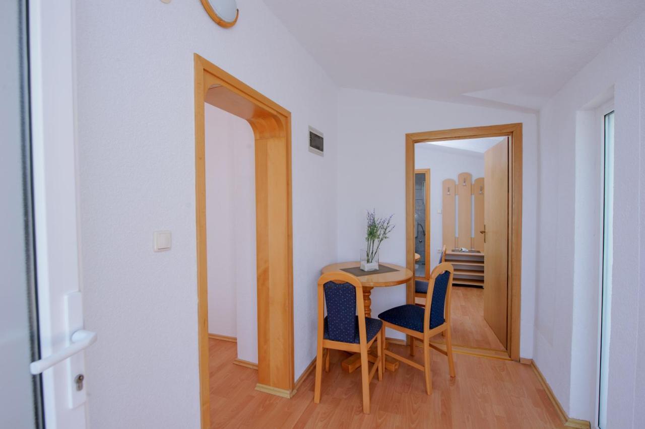 Pension Maric Rooms Brist Buitenkant foto