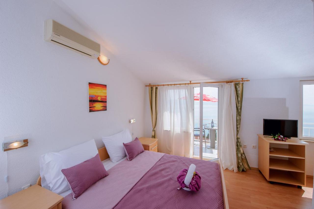 Pension Maric Rooms Brist Buitenkant foto