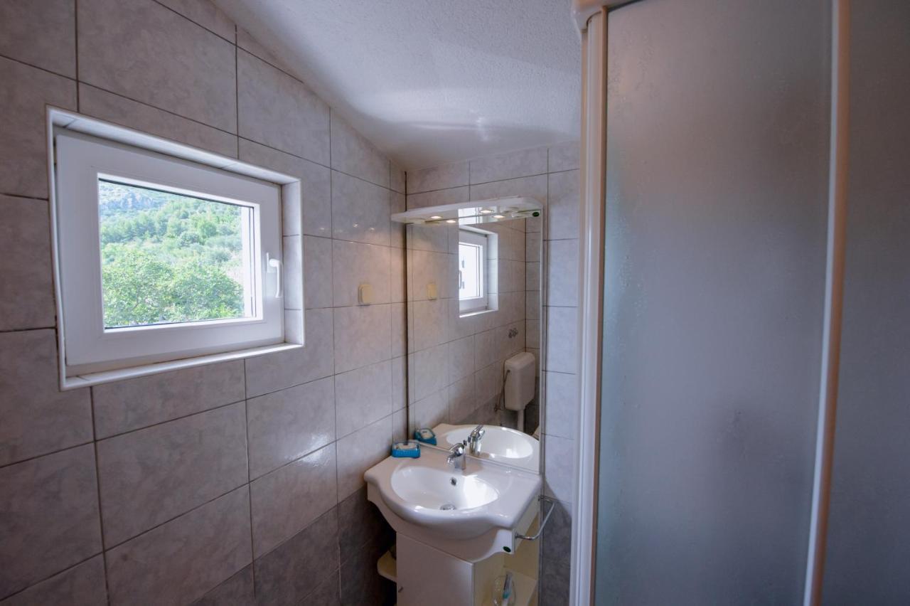 Pension Maric Rooms Brist Buitenkant foto