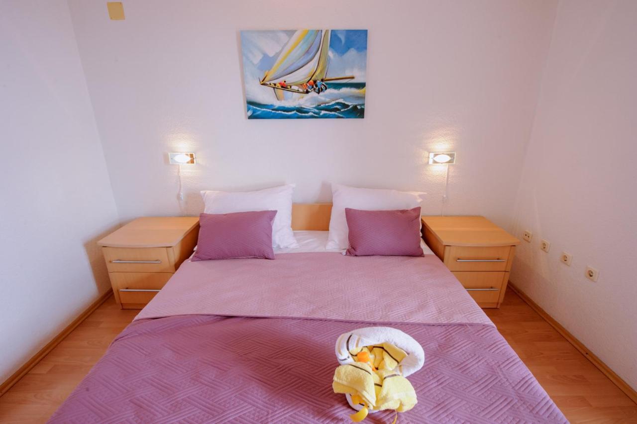 Pension Maric Rooms Brist Buitenkant foto