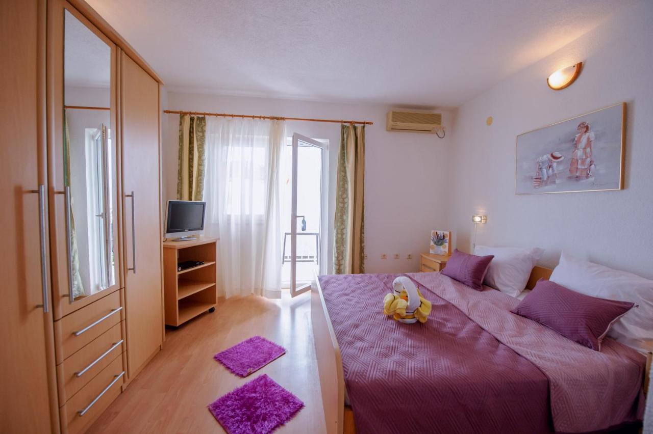 Pension Maric Rooms Brist Buitenkant foto